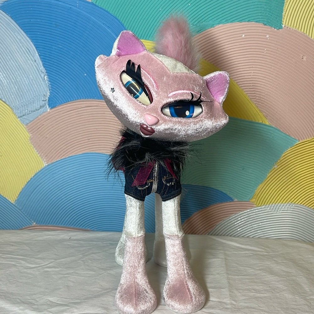 Bratz petz Pink, sassy, kitty cat stands!